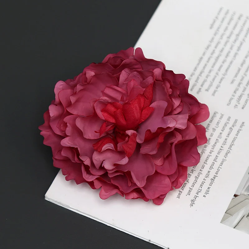 Dekorative Stoff Blumenbrosche