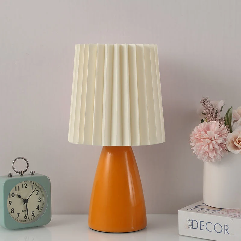 Moderne stilvolle Tischlampe