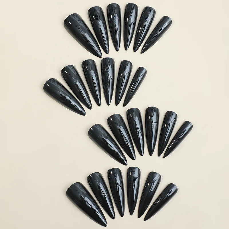 Elegantes Stiletto Press-On Nagelset