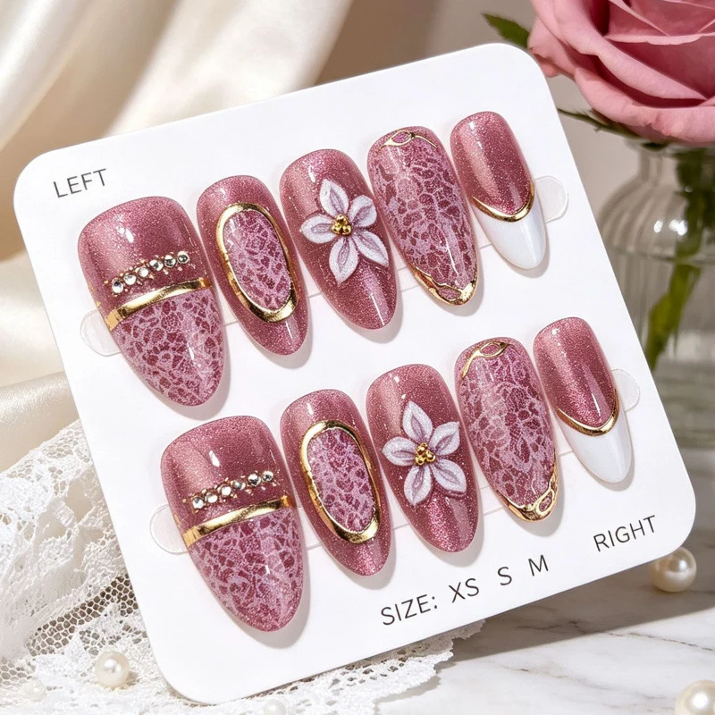 Elegantes von Spitze inspiriertes Press-On-Nagelset