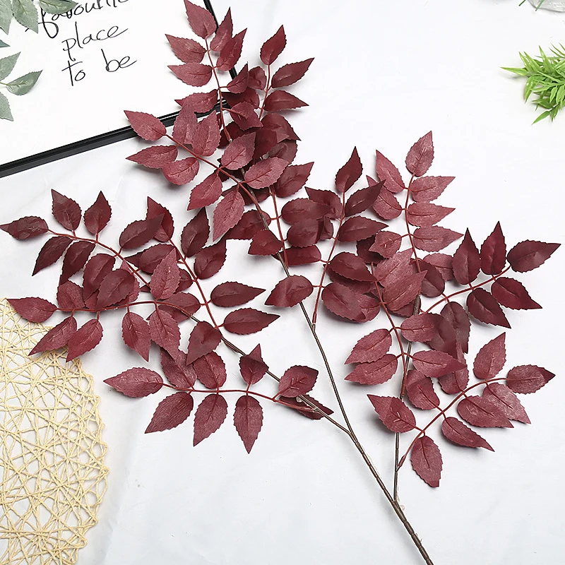 Elegante Faux-Blatt-Stamm-Anordnung