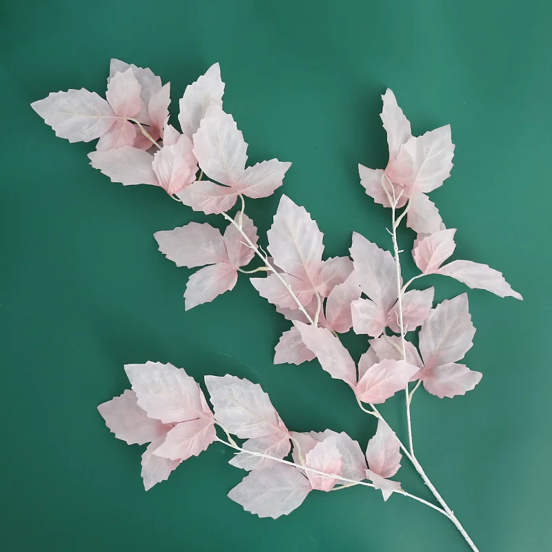 Elegante Faux-Blatt-Stamm-Anordnung
