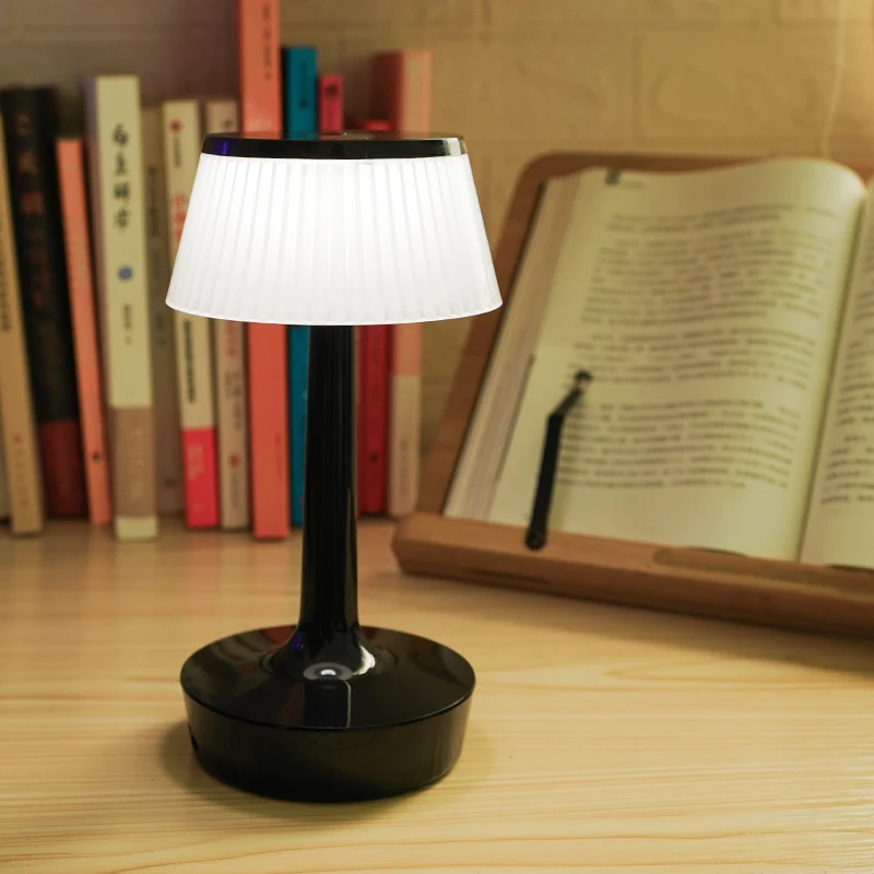 Moderne Minimalistische Tischlampe