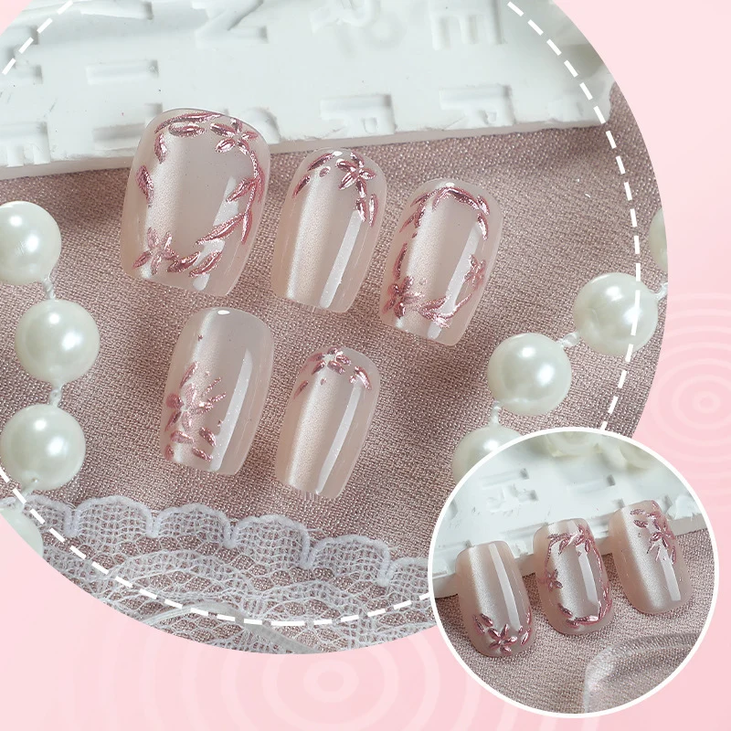 Elegante floral dekorierte Press-On Nagel Set