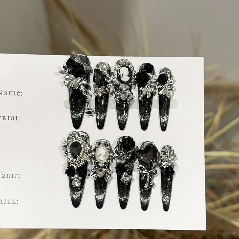 Gothic-inspiriertes Nagelkunst-Set
