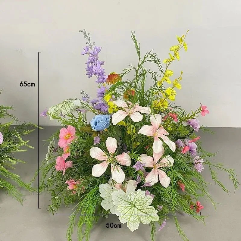 Künstliches Blumenarrangement