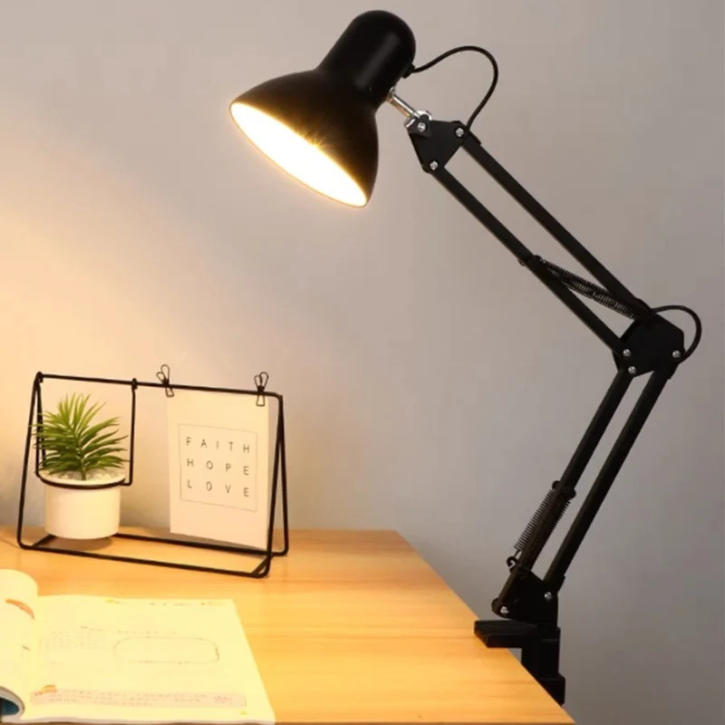 Verstellbare Schreibtischlampe