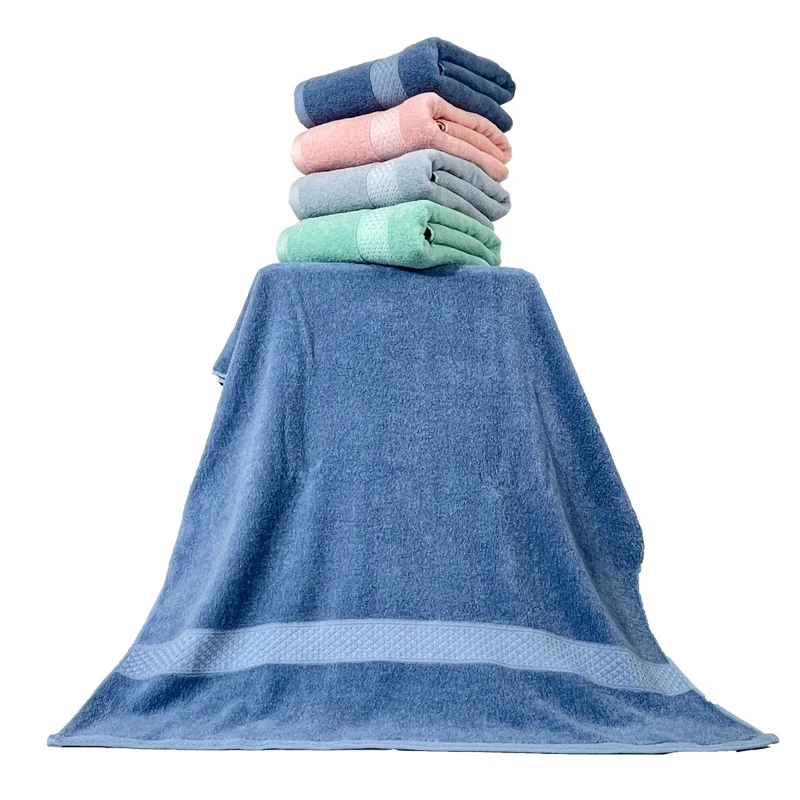Hochwertiges Frottee-Badetuch mit eleganter Textur Skanto