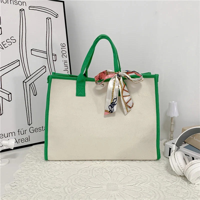Geräumige Leinenshopper-Tasche mit dekorativem Band