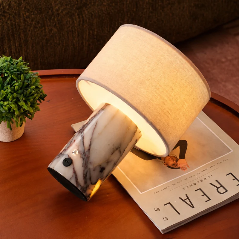 Brehn Moderne LED-Tischlampe mit Marmorfuß