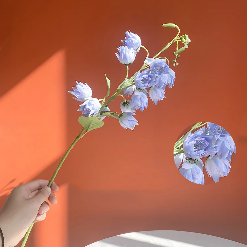 Lebensechte Blumenstamm-Anordnung