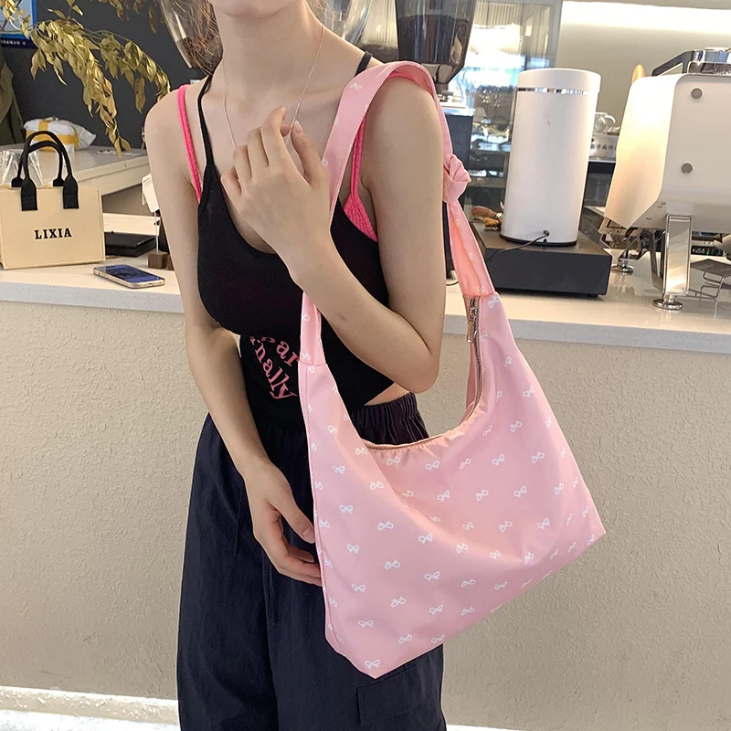 Stylische Bogen-Griff Hobo Tasche