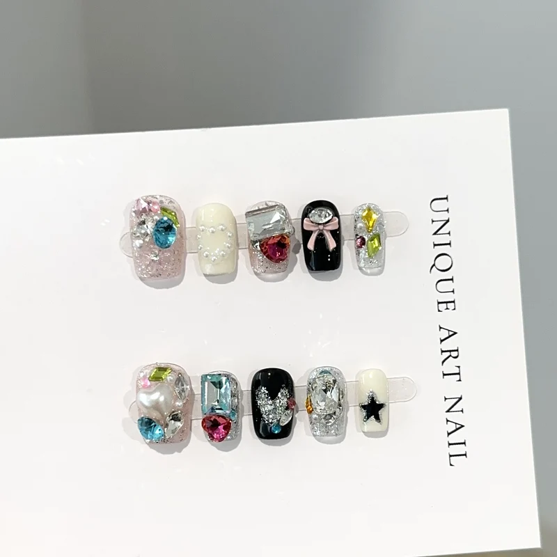 Glamouröse Strass-dekorierte Press-On Nail Set
