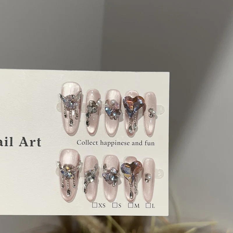 Glamouröse Strass Akzent Press-On Nail Art Set