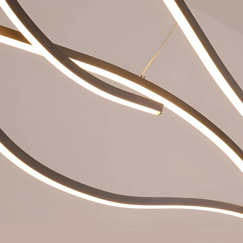Skanto | Designer-LED-Deckenleuchte mit wellenförmiger Krümmung