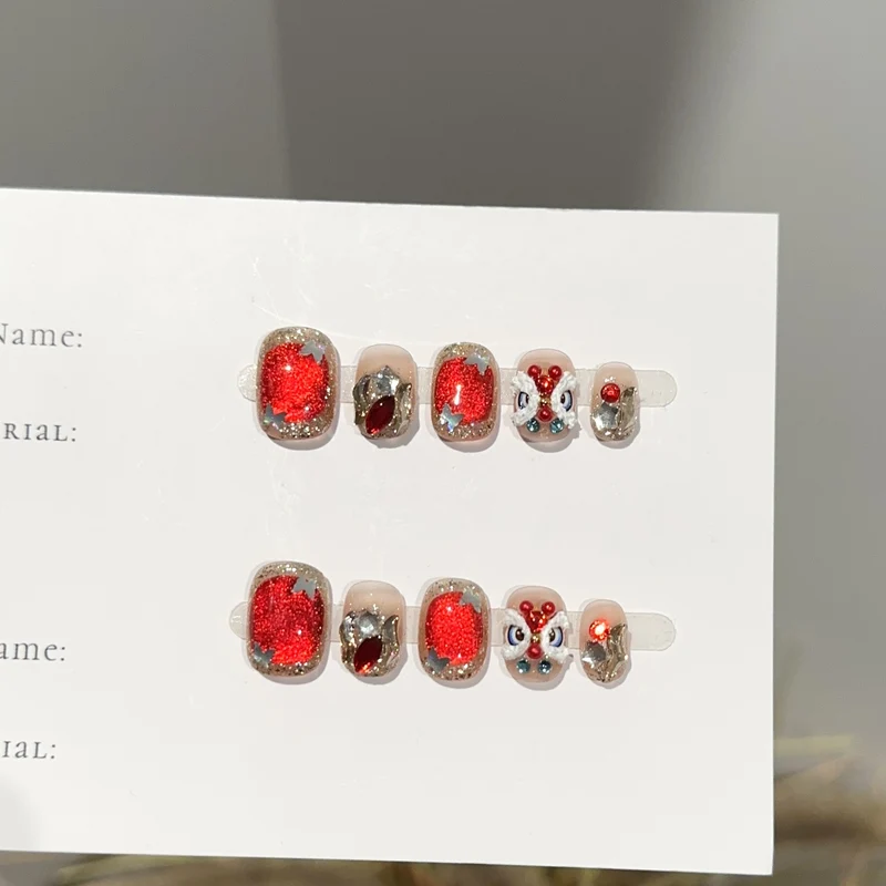 Glitzerndes, mit Charakter verziertes Press-On-Nagel-Set