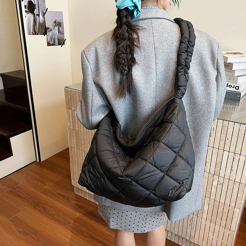 Gepolsterte Puffer Schultertasche
