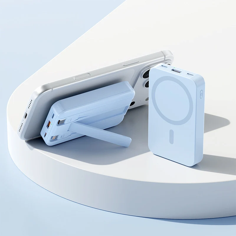 Tragbare Powerbank mit Magnetfunktion und integriertem Ständer Skanto