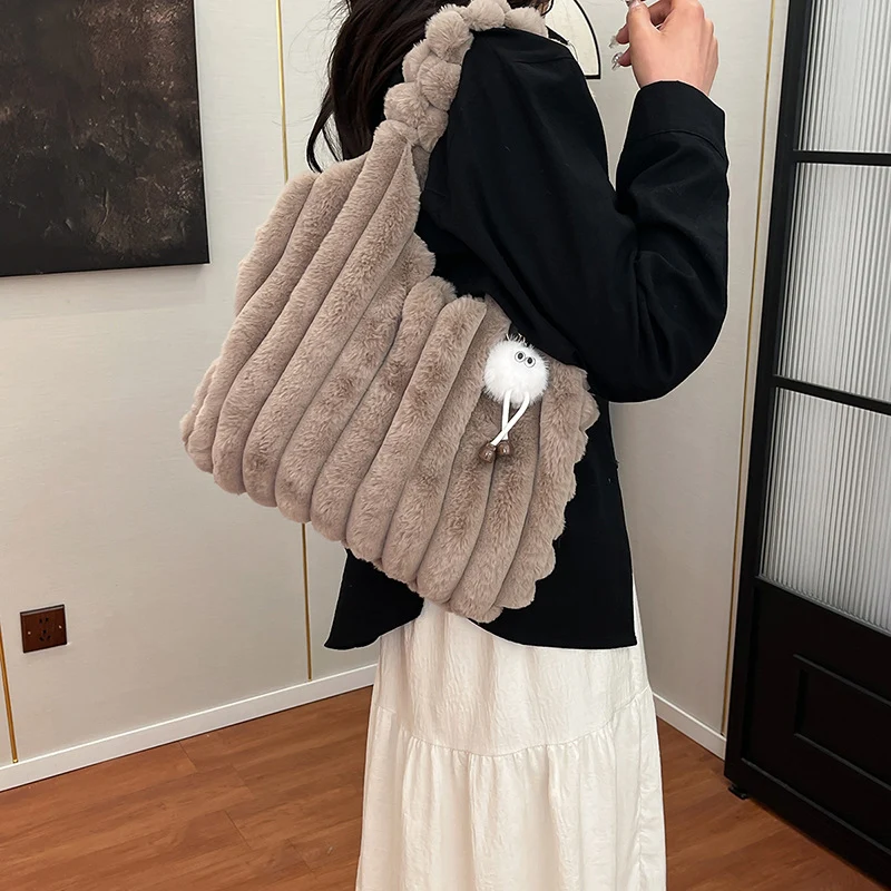 Plüsch Übergroße Schultertasche