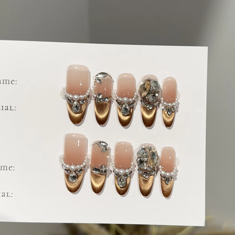 Elegantes Press-On-Nagelkunst-Set