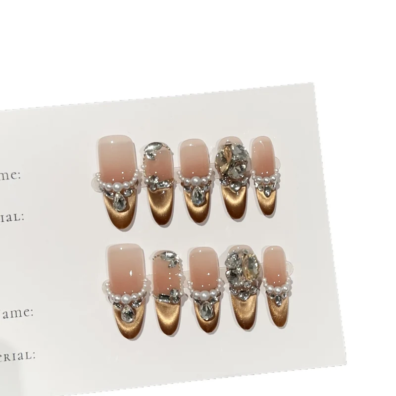 Elegantes Press-On-Nagelkunst-Set