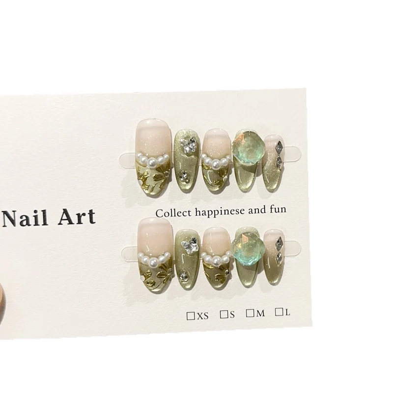 Elegantes Press-On Nagelkunst Design Set