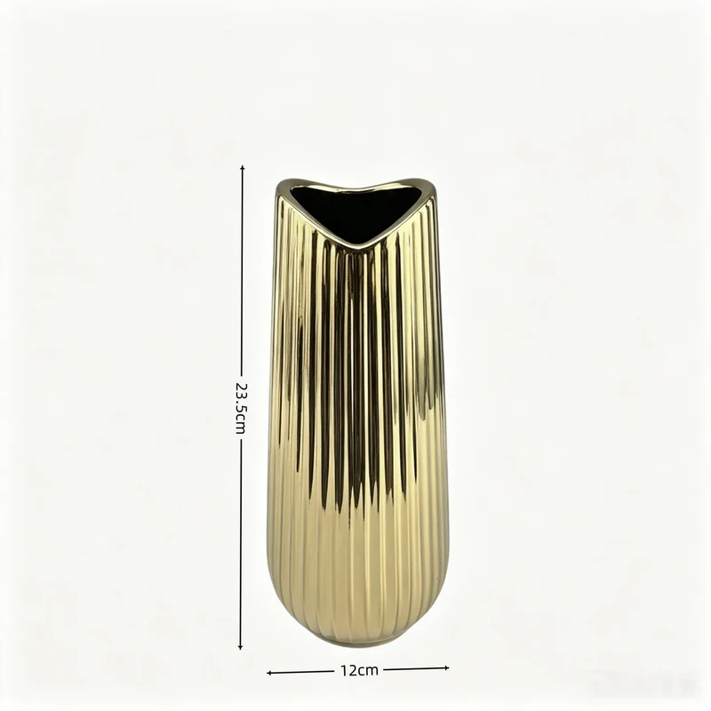 Moderne gerippte keramische Vase