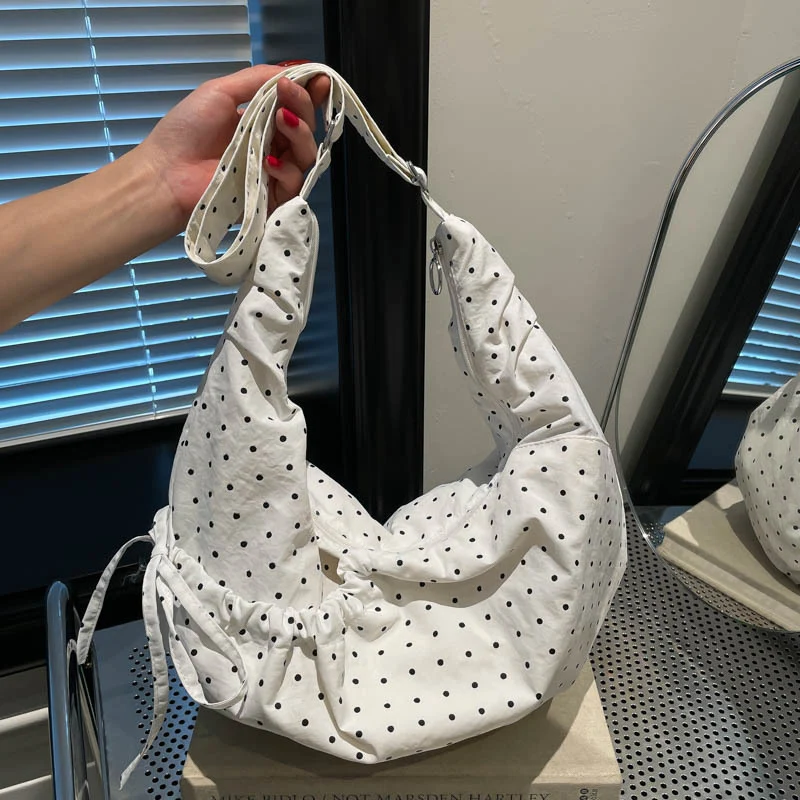 Modische Pünktchen Hobo Tasche