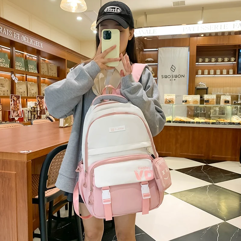 Stilvolle Mehrfach-Taschen-Rucksack Brehn
