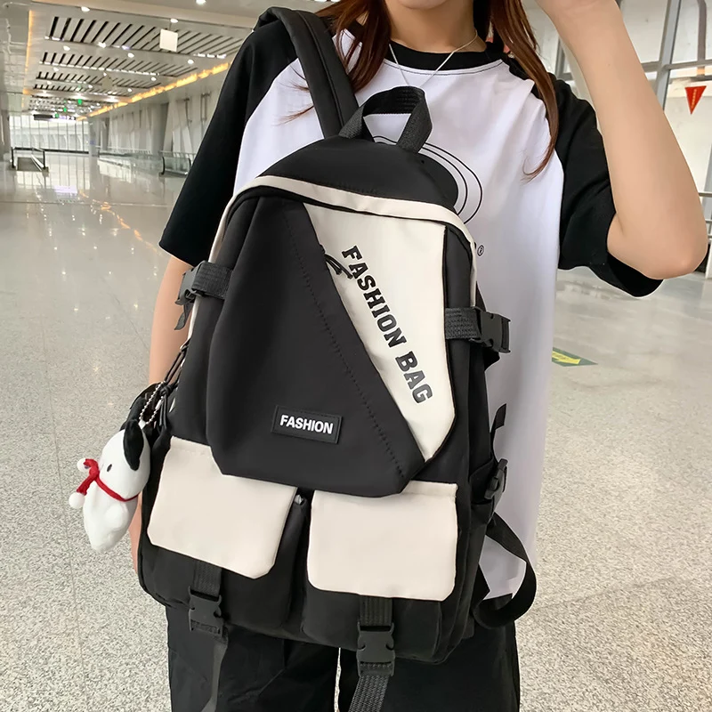 Stilvolle Mehrfach-Taschen-Rucksack Brehn