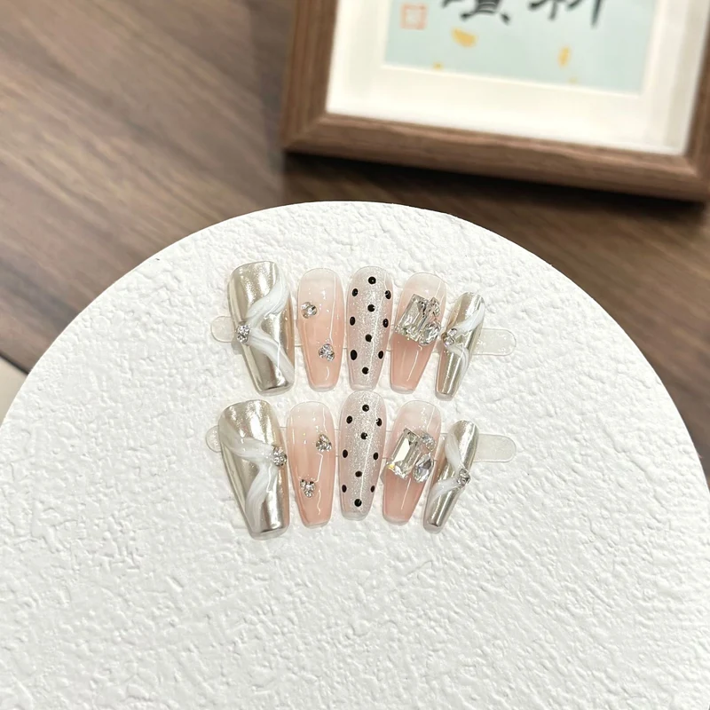 Elegantes Dekoratives Strass Press-On Nagelset