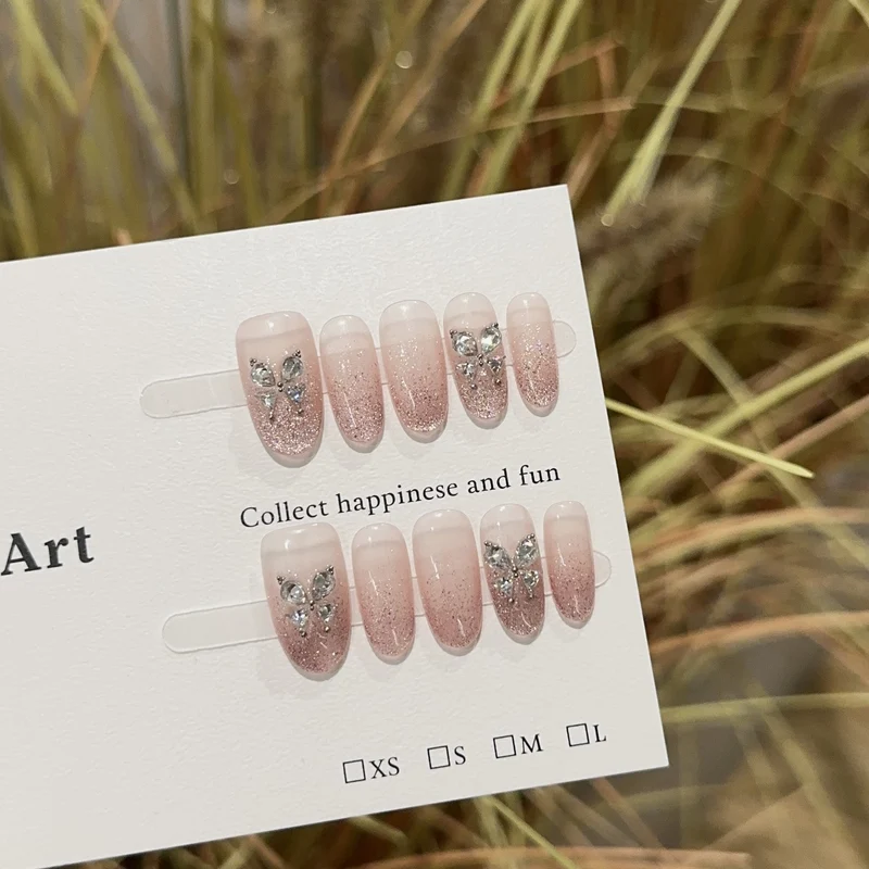 Elegantes Schmetterlings-Themen-Nagelkunst-Set