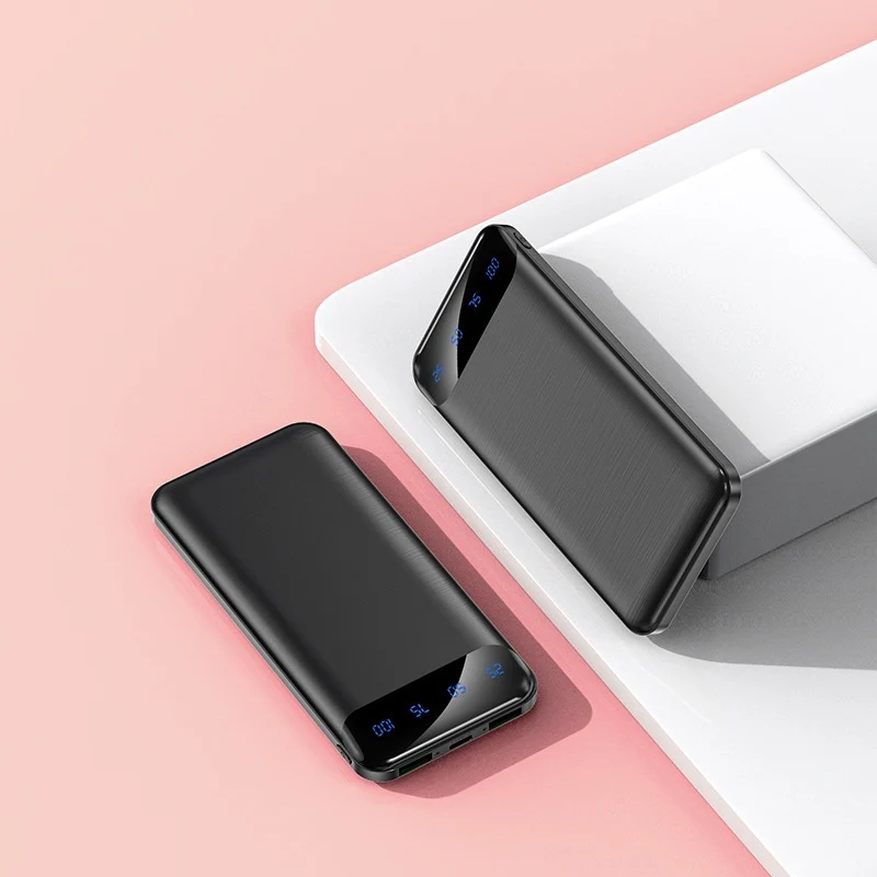 Tragbare Powerbank mit Digitalanzeige und mehreren Anschlüssen Skanto