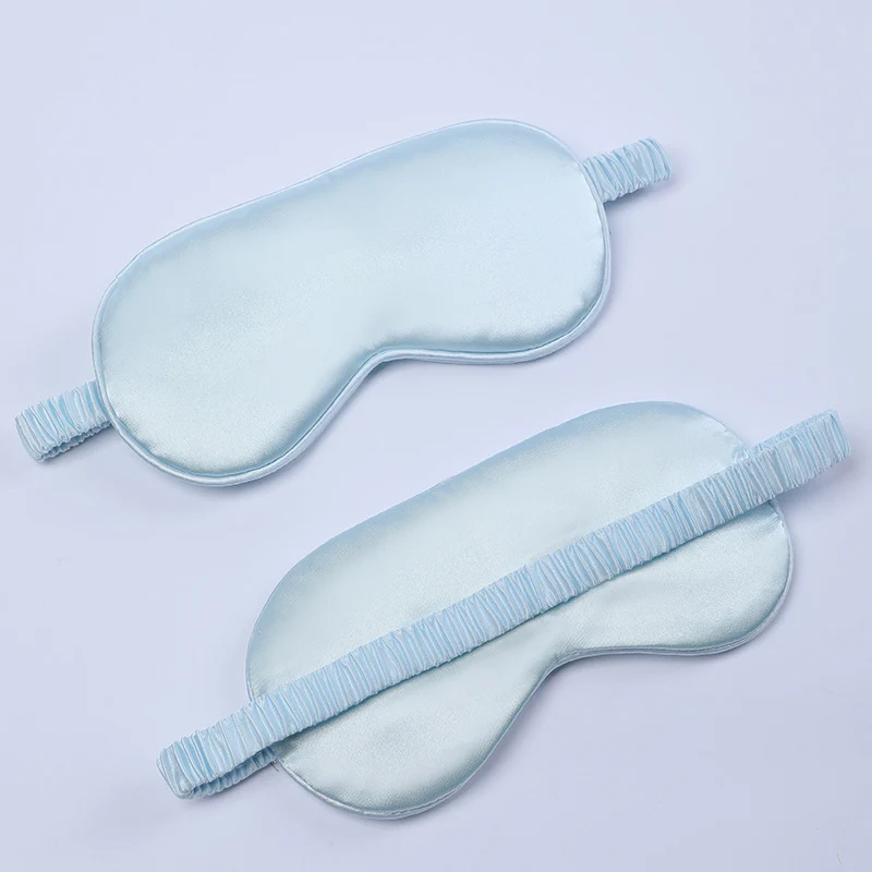 Seidenweiche Maske für Damen mit gepolstertem Augenbereich, verstellbarem Gummiband und Aufbewahrungsbeutel Skanto