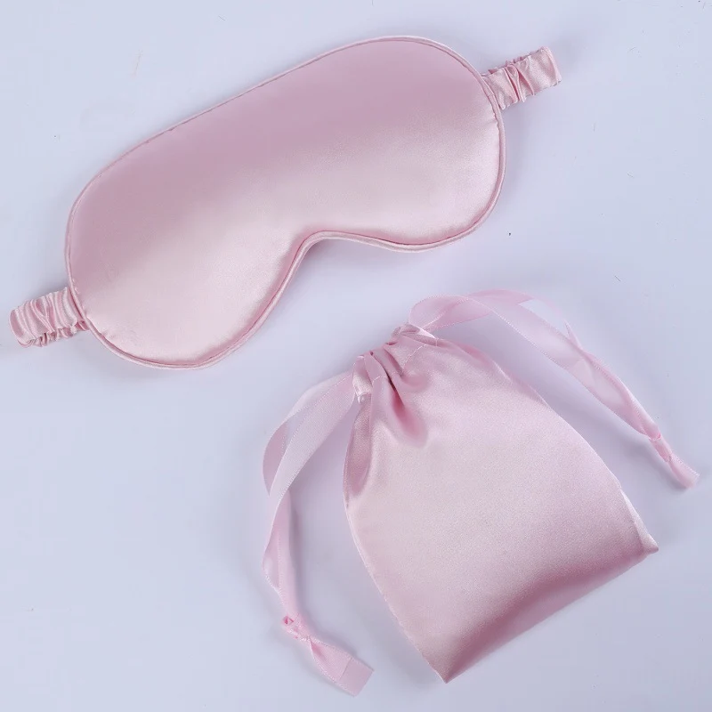 Seidenweiche Maske für Damen mit gepolstertem Augenbereich, verstellbarem Gummiband und Aufbewahrungsbeutel Skanto
