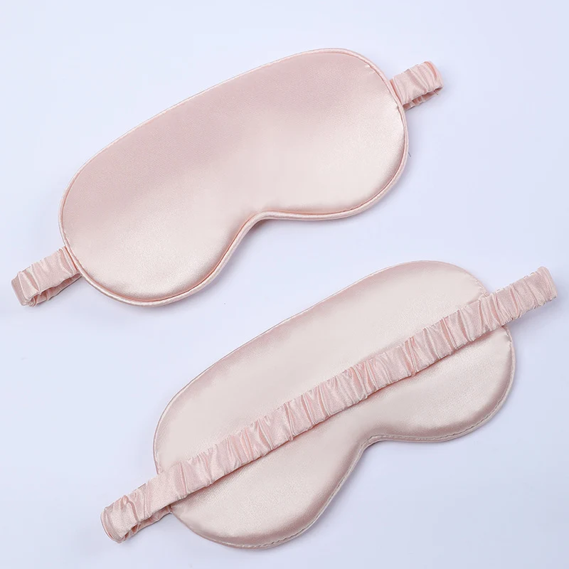Seidenweiche Maske für Damen mit gepolstertem Augenbereich, verstellbarem Gummiband und Aufbewahrungsbeutel Skanto