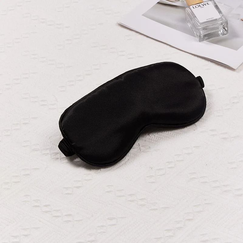 Skanto Ergonomische Schlafmaske für Damen aus satinähnlichem Material mit konturiertem Augenbereich Skanto