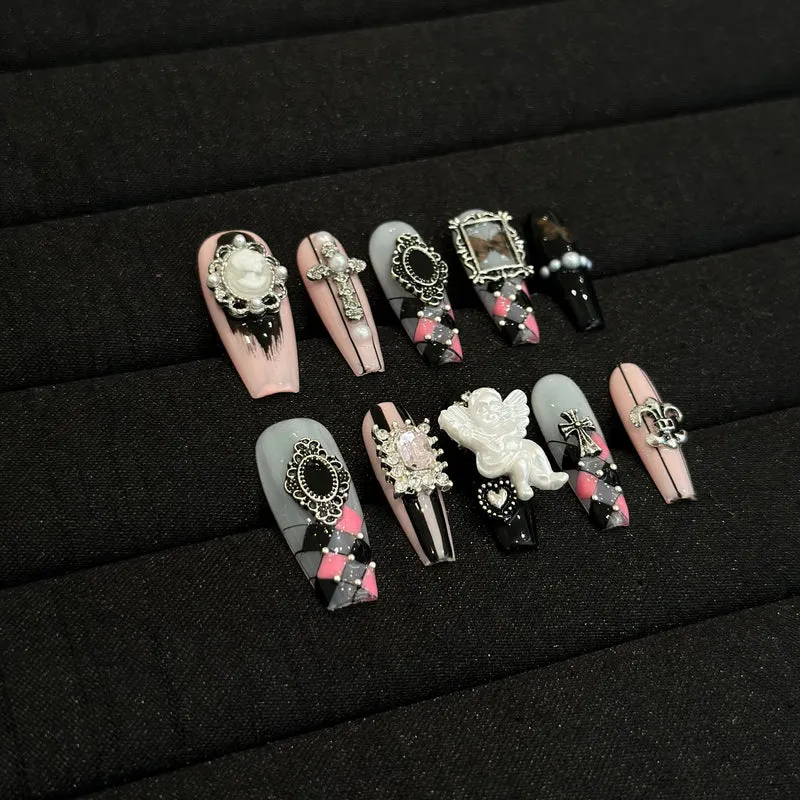 Dekoratives Gothic-Themen Press-On Nail Art Set