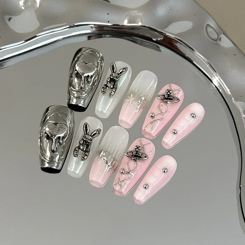 Dekorative Fantasy-Themen Press-On Nagelkunst