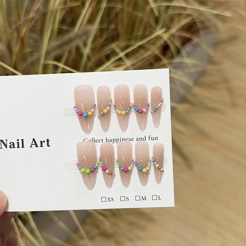 Dekorative Themen-Press-On-Nagelkunst