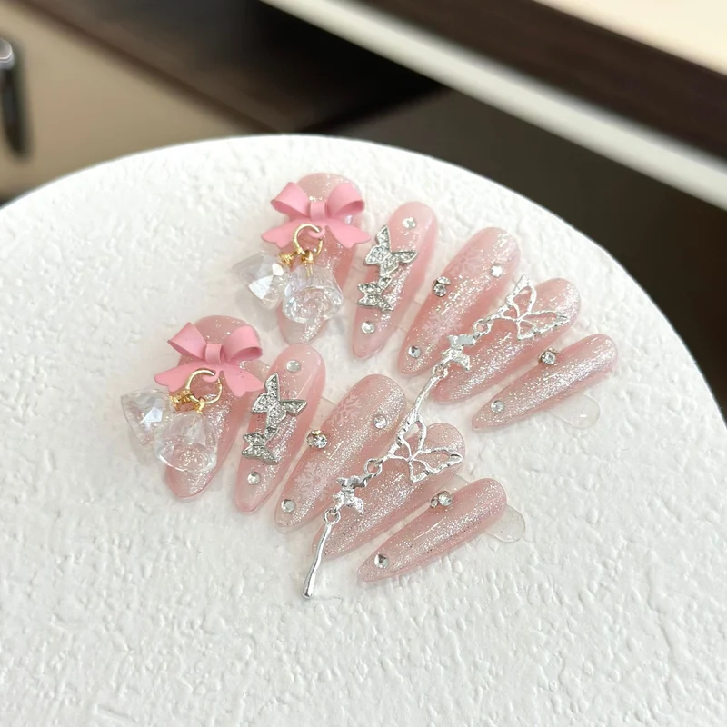Dekoratives Strass- und Schleifen-Press-On-Nagelset