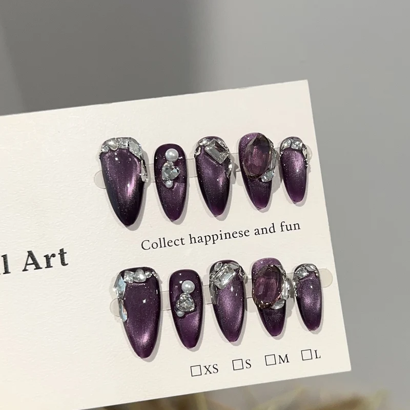 Dekoratives Strass-Akzent Press-On Nagelset