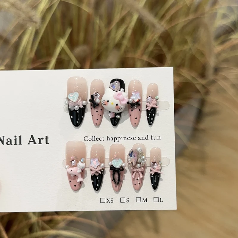 Dekorative Nagelkunst