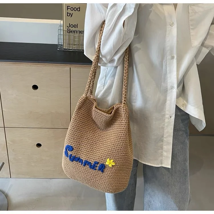 Makramee-Strandtasche mit Sommermotiv Skanto