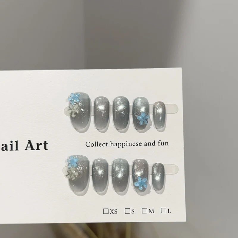 Künstlerische Glitzer Press-On Nagelkunst