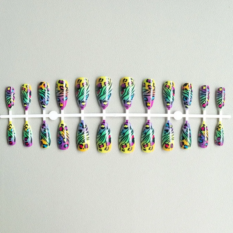 Wildtier Druck Nagelkunst