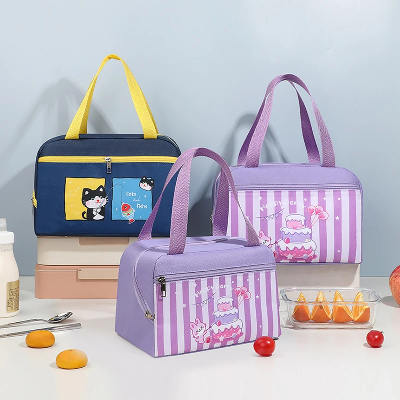Isolierte Süße Picknicktasche Skanto