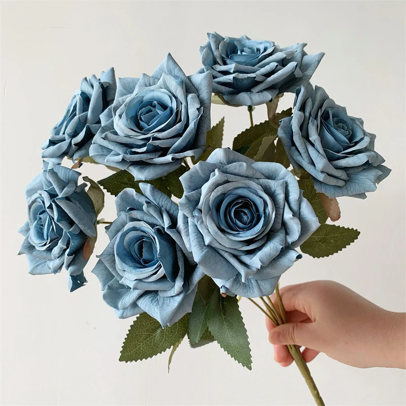 Faux Rosenblumenarrangement