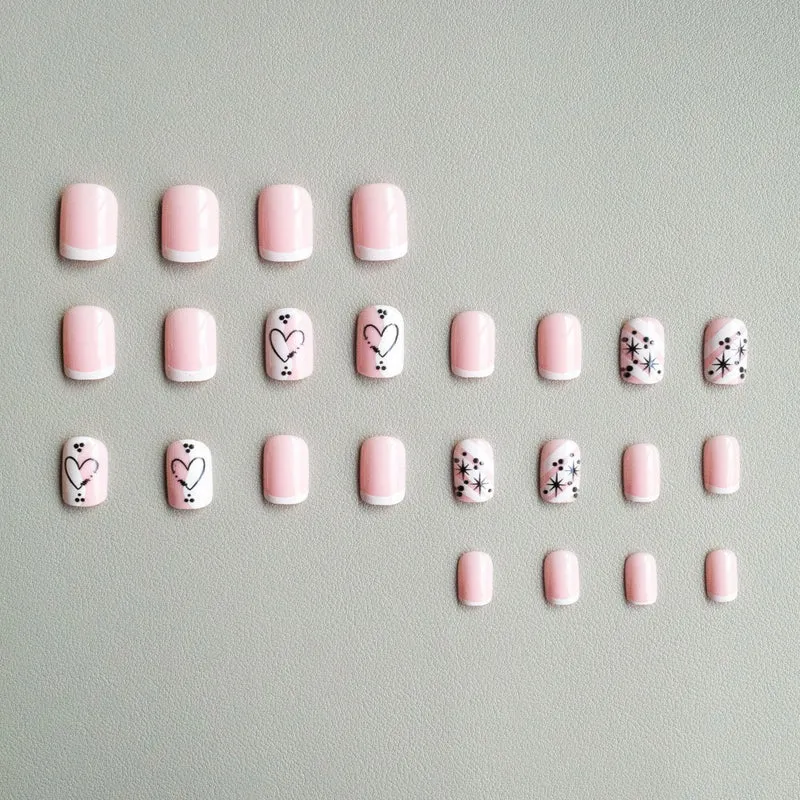 Stylisches Herz-Themen-Nageldesign