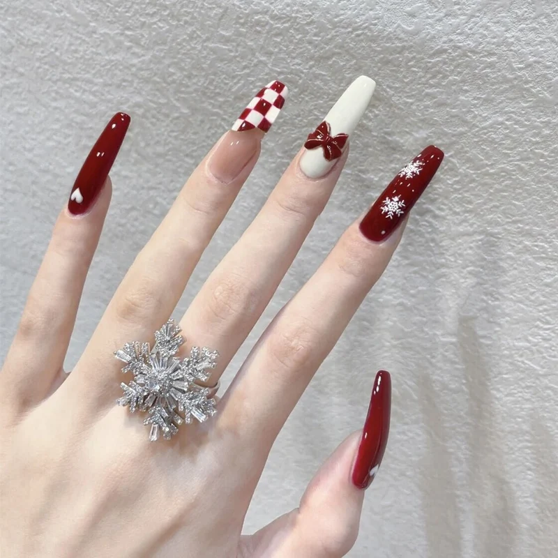 Festliches Press-On Nail Art Set